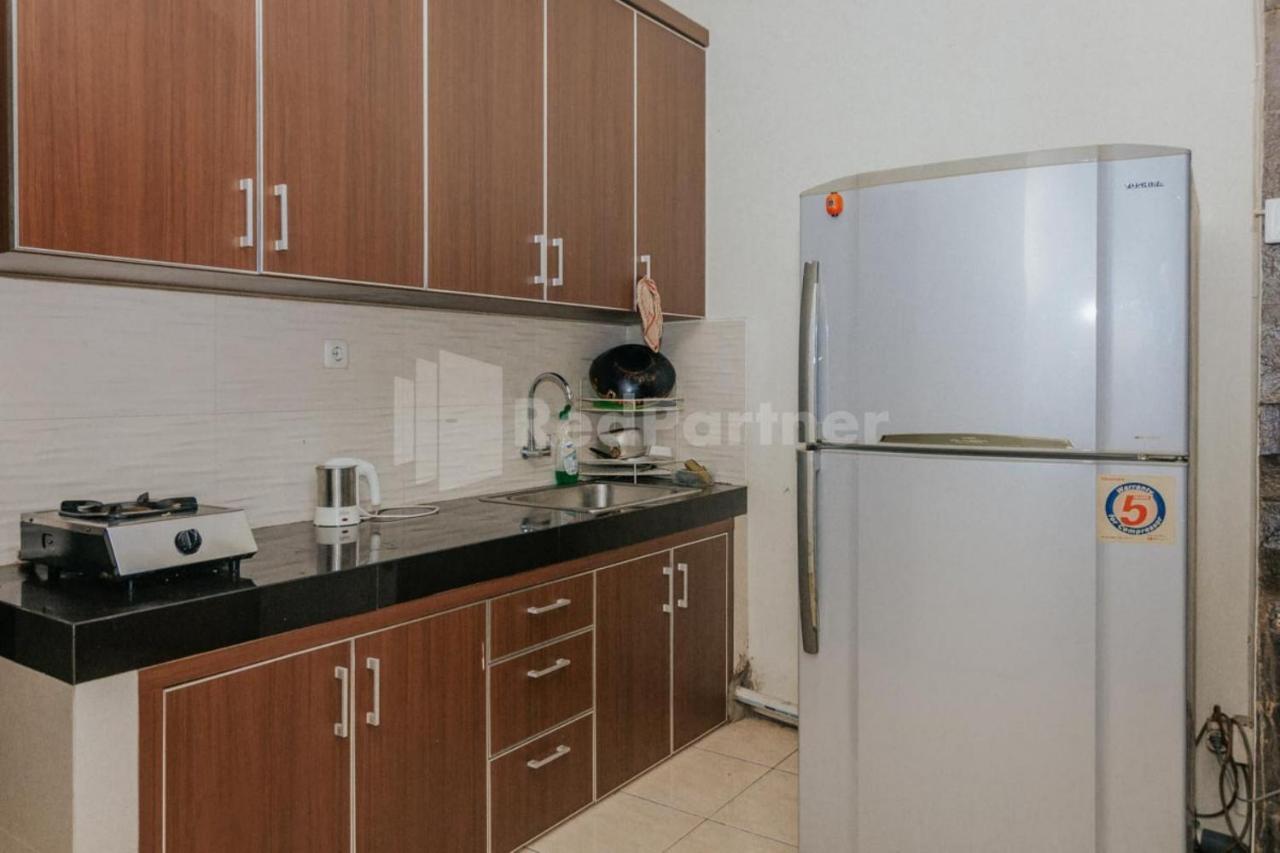 Отель De Lugano Scbd Syariah Mitra Reddoorz Джакарта Экстерьер фото